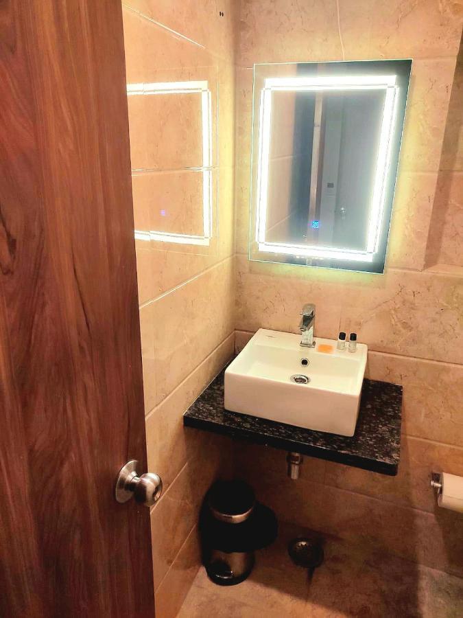 ג'איפור The Sarai, Hotel מראה חיצוני תמונה